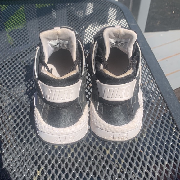 Nike Air Huarache - Picture 3 of 6